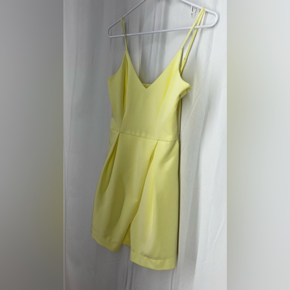 GB light yellow women’s mini dress sleeveless - Picture 6 of 14